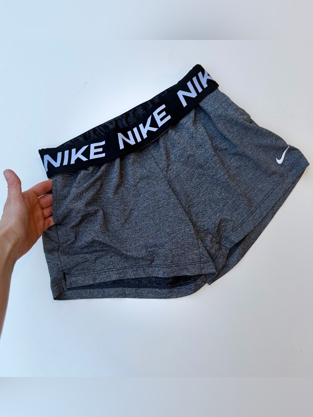 Nike Charcoal Gray Stretch Athletic Shorts Branded Waistband Pockets XS - Picture 10 of 10